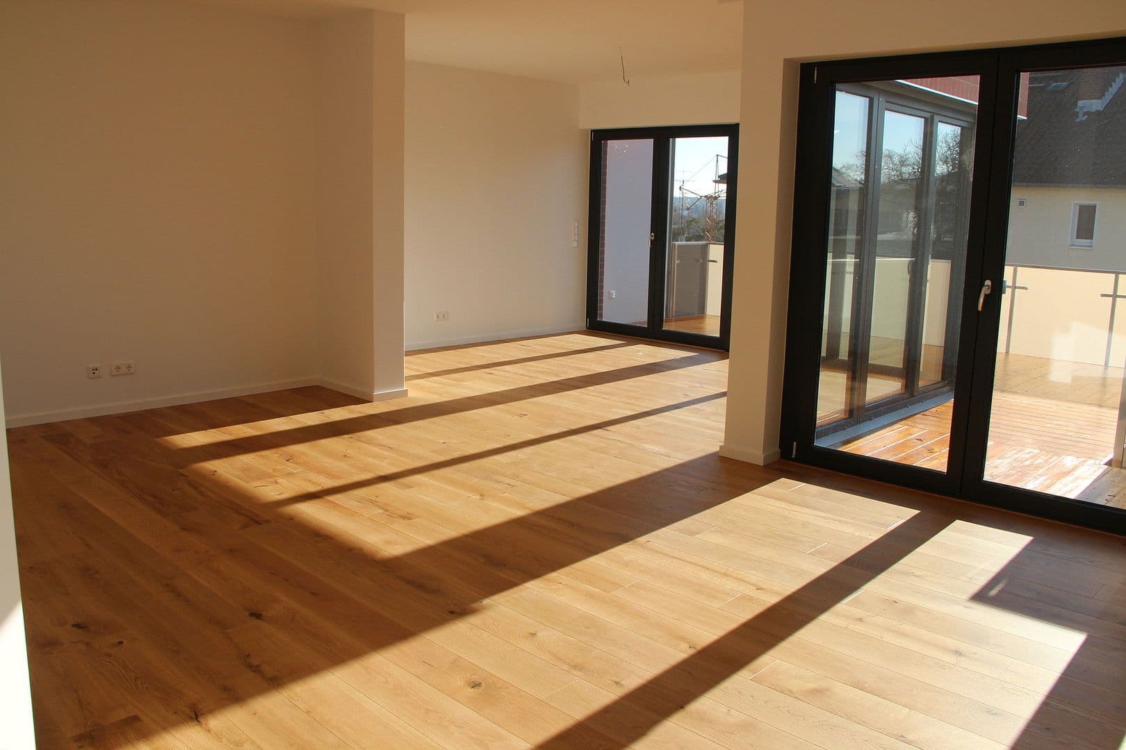 Pronájem bytu 3+1 110 m², Wiesbaden, Hessen Pronájem bytu 3+1 110 m², Wiesbaden, Hessen