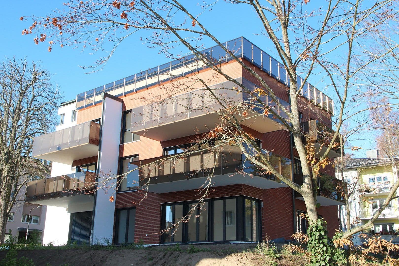 Pronájem bytu 3+1 110 m², Wiesbaden, Hessen Pronájem bytu 3+1 110 m², Wiesbaden, Hessen