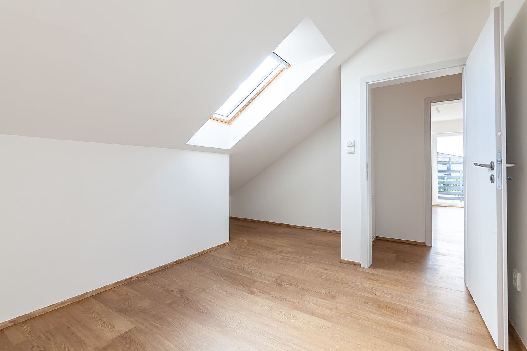 Prodej domu 206 m², pozemek 601 m², U Topolu, Stochov, Středočeský kraj Prodej domu 206 m², pozemek 601 m², U Topolu, Stochov, Středočeský kraj