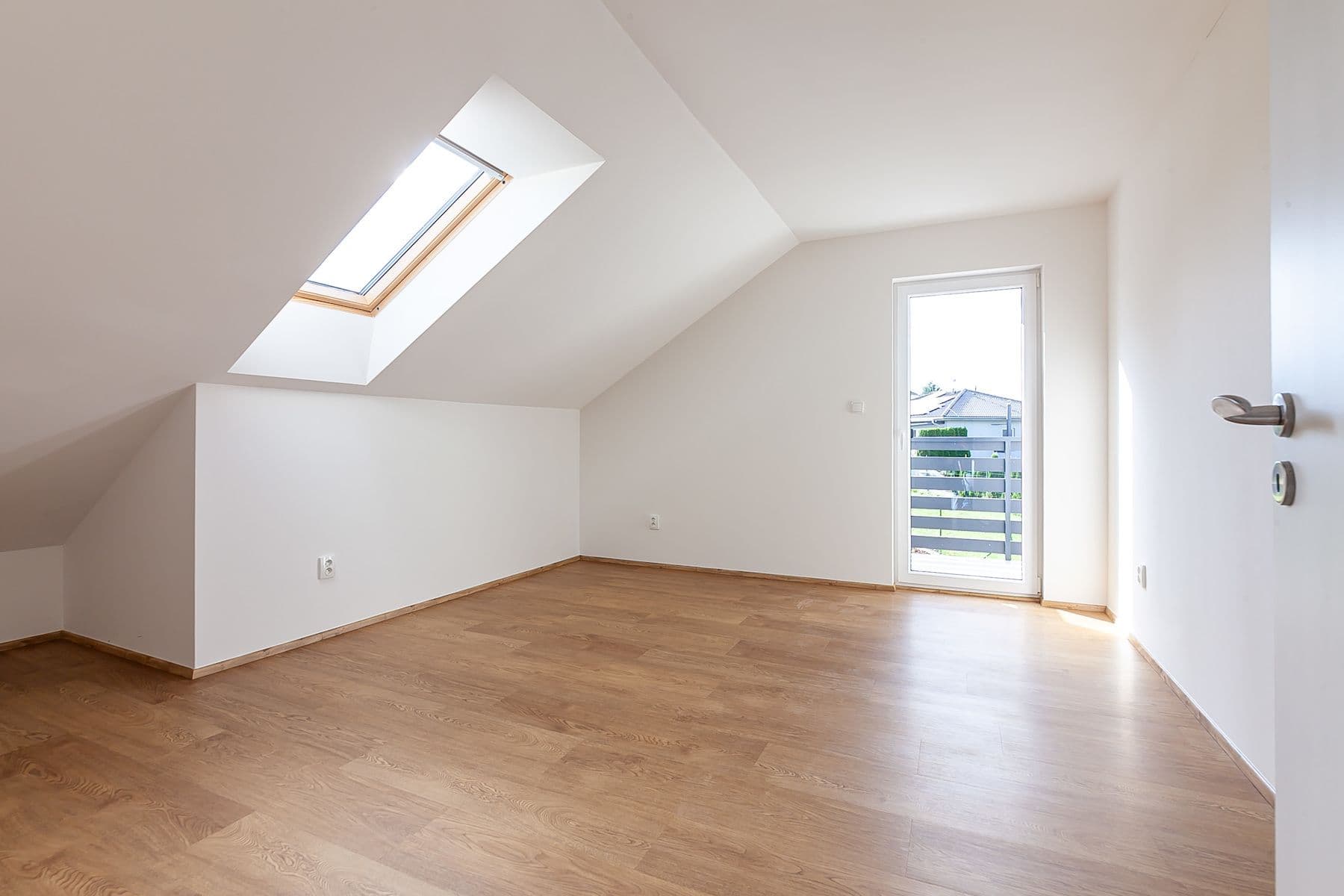 Prodej domu 206 m², pozemek 601 m², U Topolu, Stochov, Středočeský kraj Prodej domu 206 m², pozemek 601 m², U Topolu, Stochov, Středočeský kraj