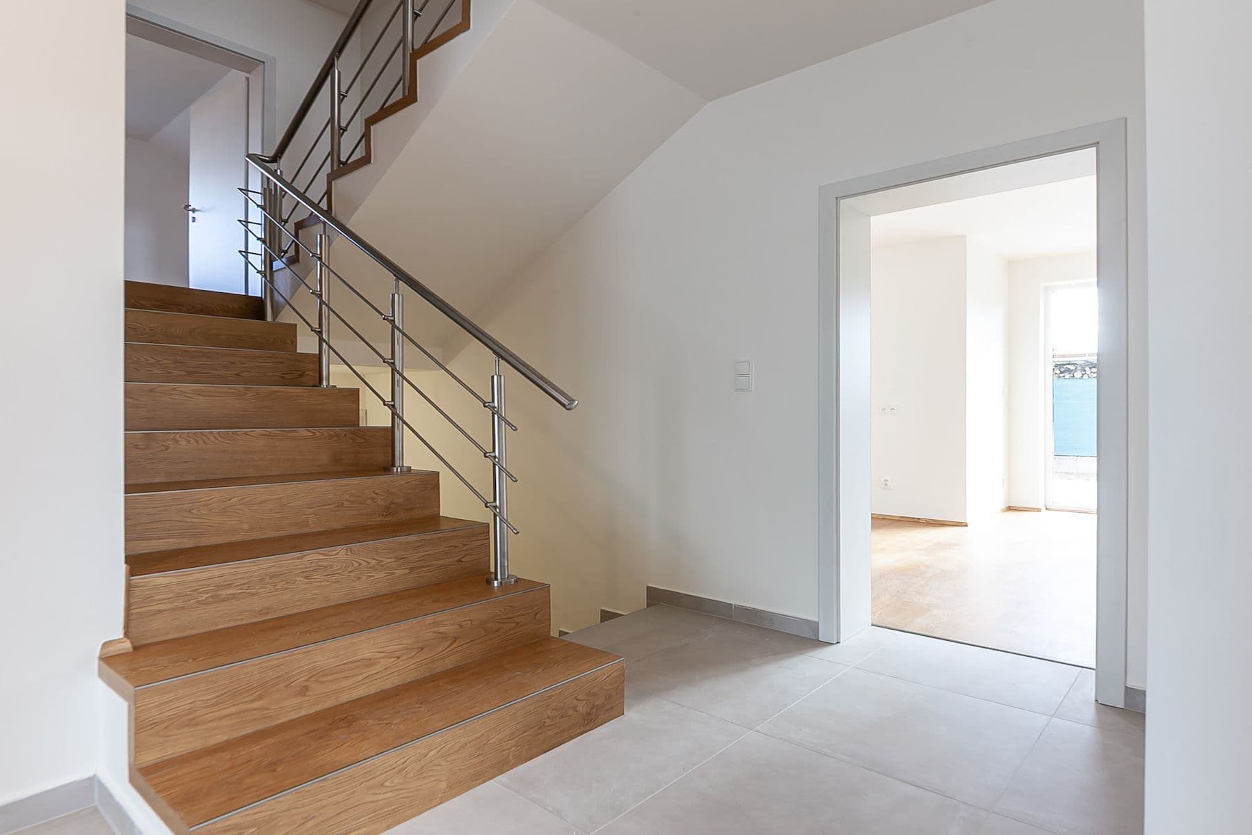 Prodej domu 206 m², pozemek 601 m², U Topolu, Stochov, Středočeský kraj Prodej domu 206 m², pozemek 601 m², U Topolu, Stochov, Středočeský kraj