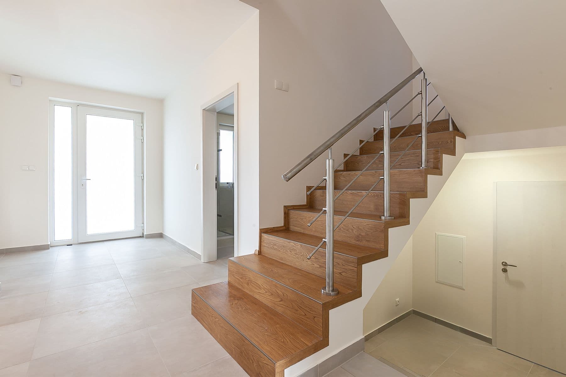 Prodej domu 206 m², pozemek 601 m², U Topolu, Stochov, Středočeský kraj Prodej domu 206 m², pozemek 601 m², U Topolu, Stochov, Středočeský kraj