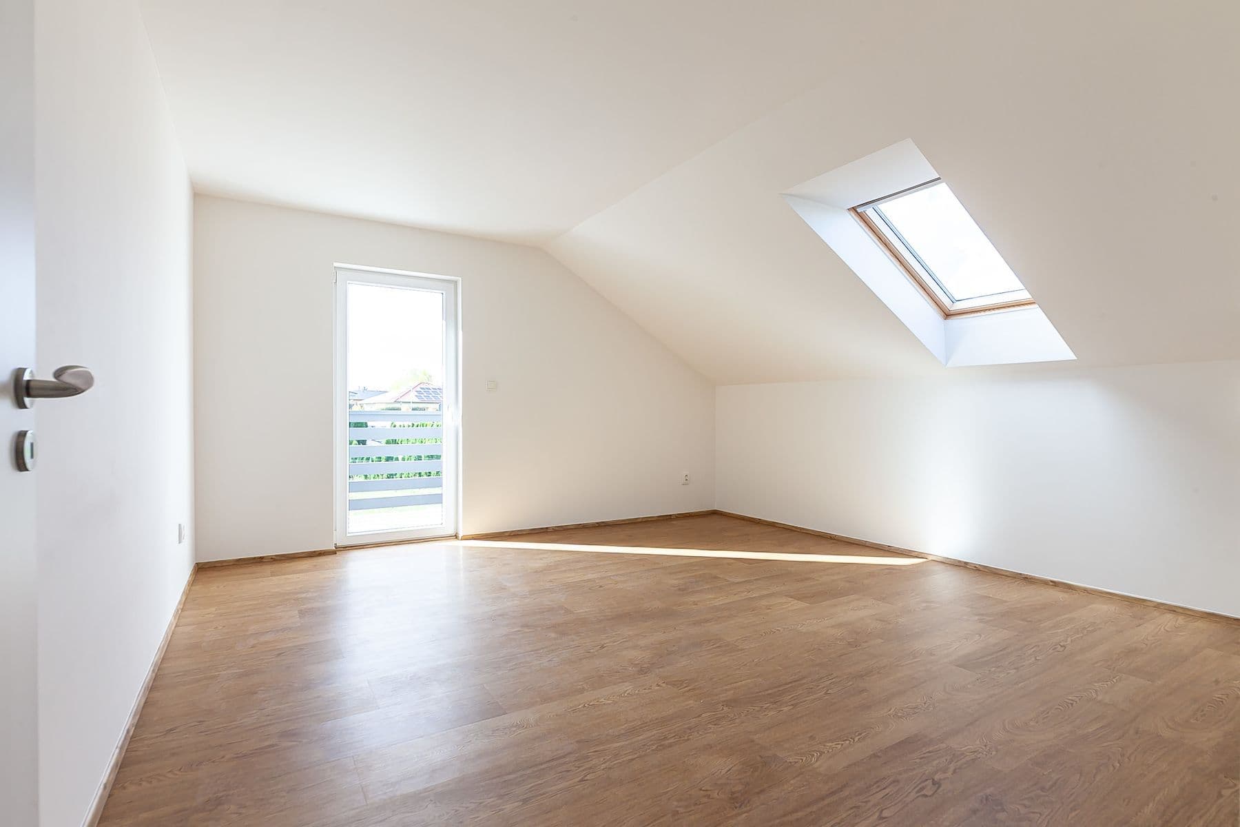 Prodej domu 206 m², pozemek 601 m², U Topolu, Stochov, Středočeský kraj Prodej domu 206 m², pozemek 601 m², U Topolu, Stochov, Středočeský kraj