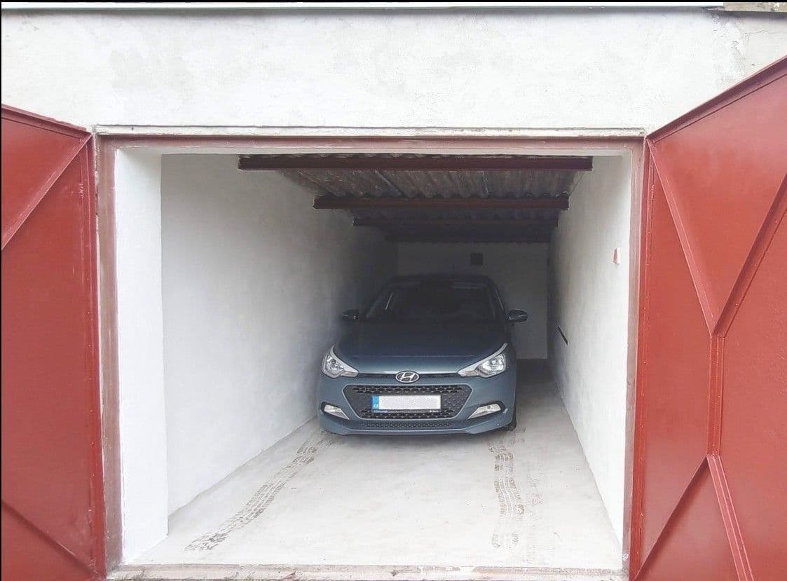 Prodej garáže 16 m², Milovice, Středočeský kraj Prodej garáže 16 m², Milovice, Středočeský kraj