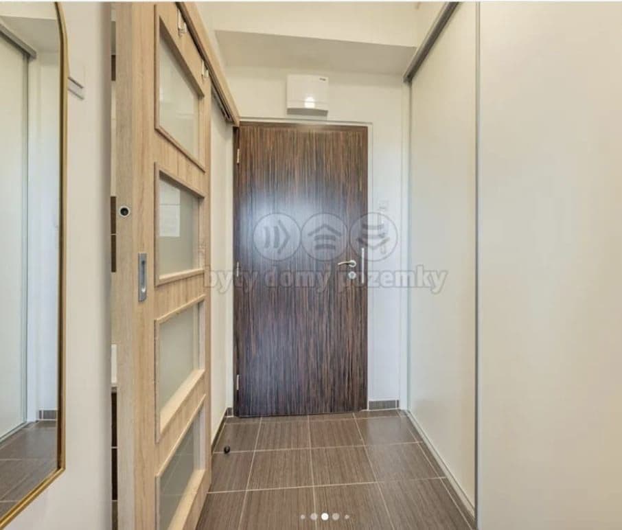 Pronájem bytu Garsoniéra 21 m², Suchdolské náměstí, Praha, Praha Pronájem bytu Garsoniéra 21 m², Suchdolské náměstí, Praha, Praha