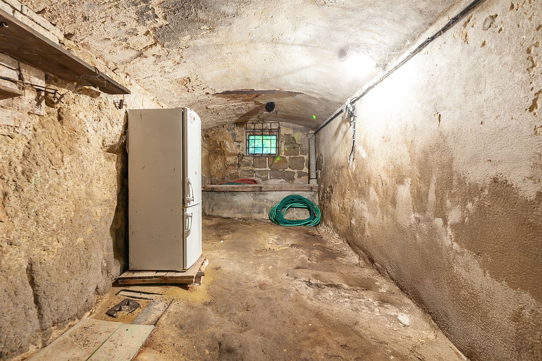 Prodej domu 55 m², pozemek 1.067 m², Mšeno, Středočeský kraj Prodej domu 55 m², pozemek 1.067 m², Mšeno, Středočeský kraj