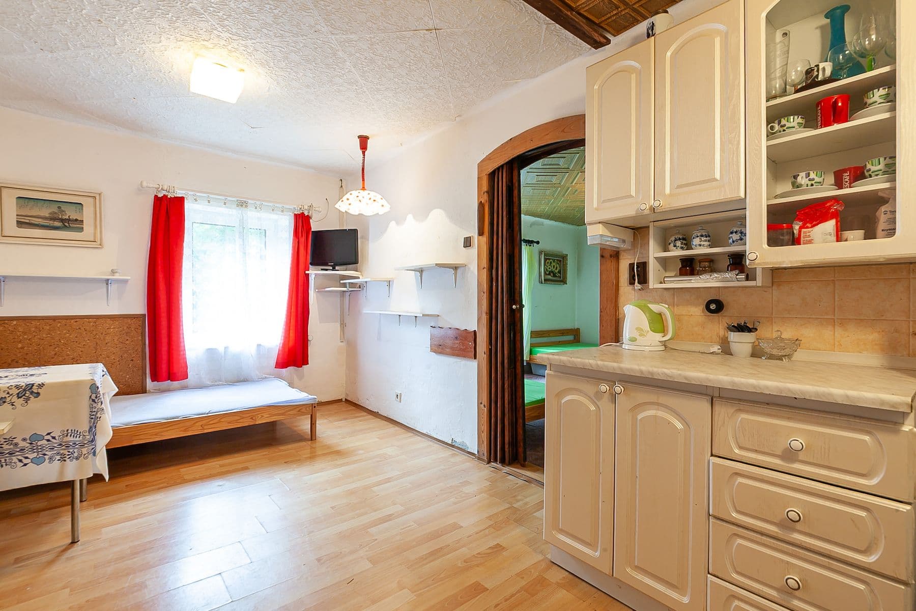 Prodej domu 55 m², pozemek 1.067 m², Mšeno, Středočeský kraj Prodej domu 55 m², pozemek 1.067 m², Mšeno, Středočeský kraj