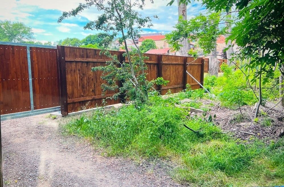 Prodej pozemku 11.600 m², Peruc, Ústecký kraj Prodej pozemku 11.600 m², Peruc, Ústecký kraj