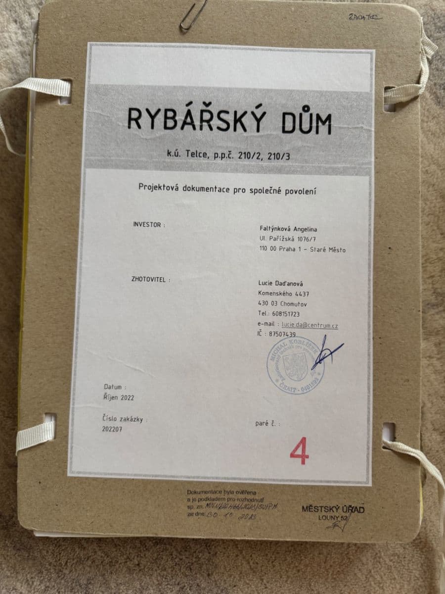 Prodej pozemku 11.600 m², Peruc, Ústecký kraj Prodej pozemku 11.600 m², Peruc, Ústecký kraj