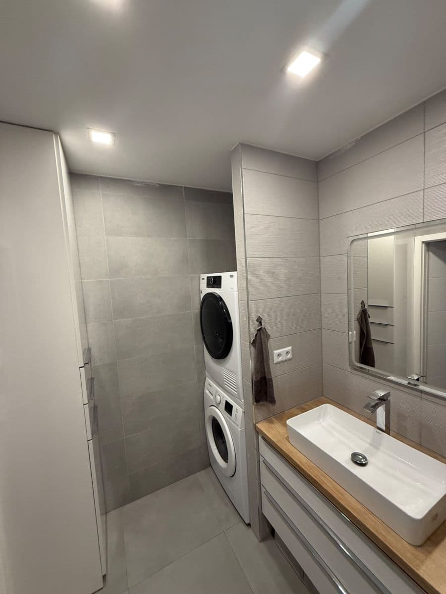 Prodej bytu 3+1 66 m², Výškovická, Ostrava, Moravskoslezský kraj Prodej bytu 3+1 66 m², Výškovická, Ostrava, Moravskoslezský kraj