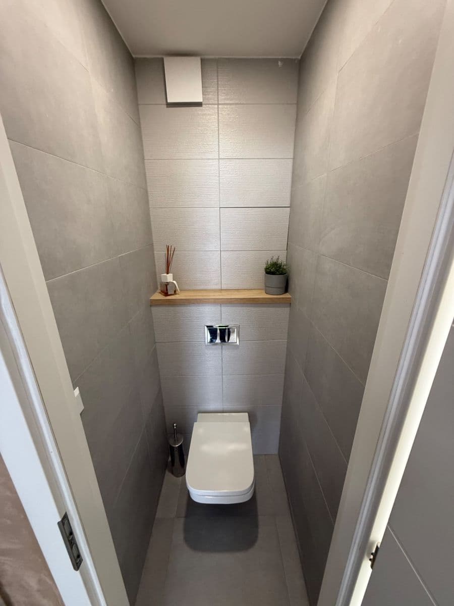 Prodej bytu 3+1 66 m², Výškovická, Ostrava, Moravskoslezský kraj Prodej bytu 3+1 66 m², Výškovická, Ostrava, Moravskoslezský kraj