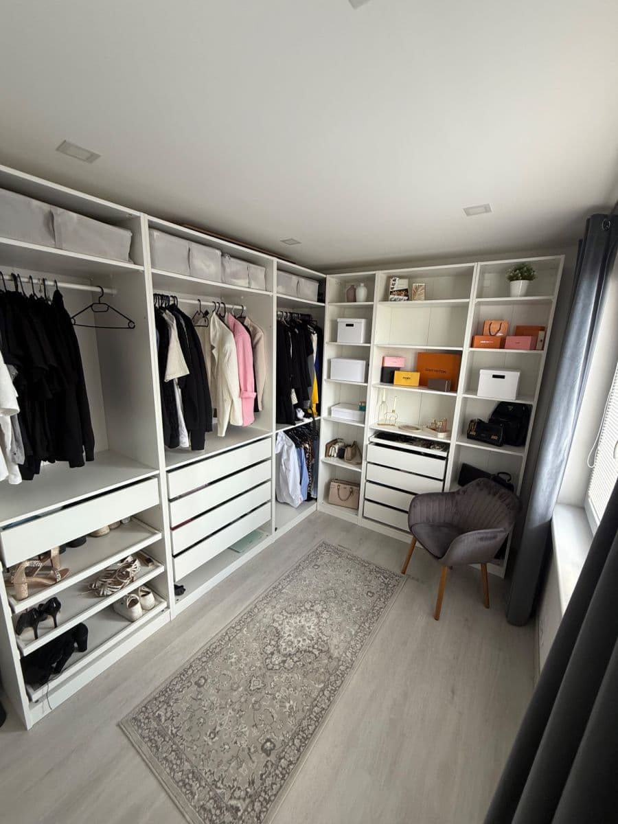 Prodej bytu 3+1 66 m², Výškovická, Ostrava, Moravskoslezský kraj Prodej bytu 3+1 66 m², Výškovická, Ostrava, Moravskoslezský kraj