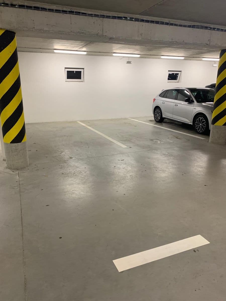 Pronájem garáže 20 m², Plzeň, Plzeňský kraj Pronájem garáže 20 m², Plzeň, Plzeňský kraj