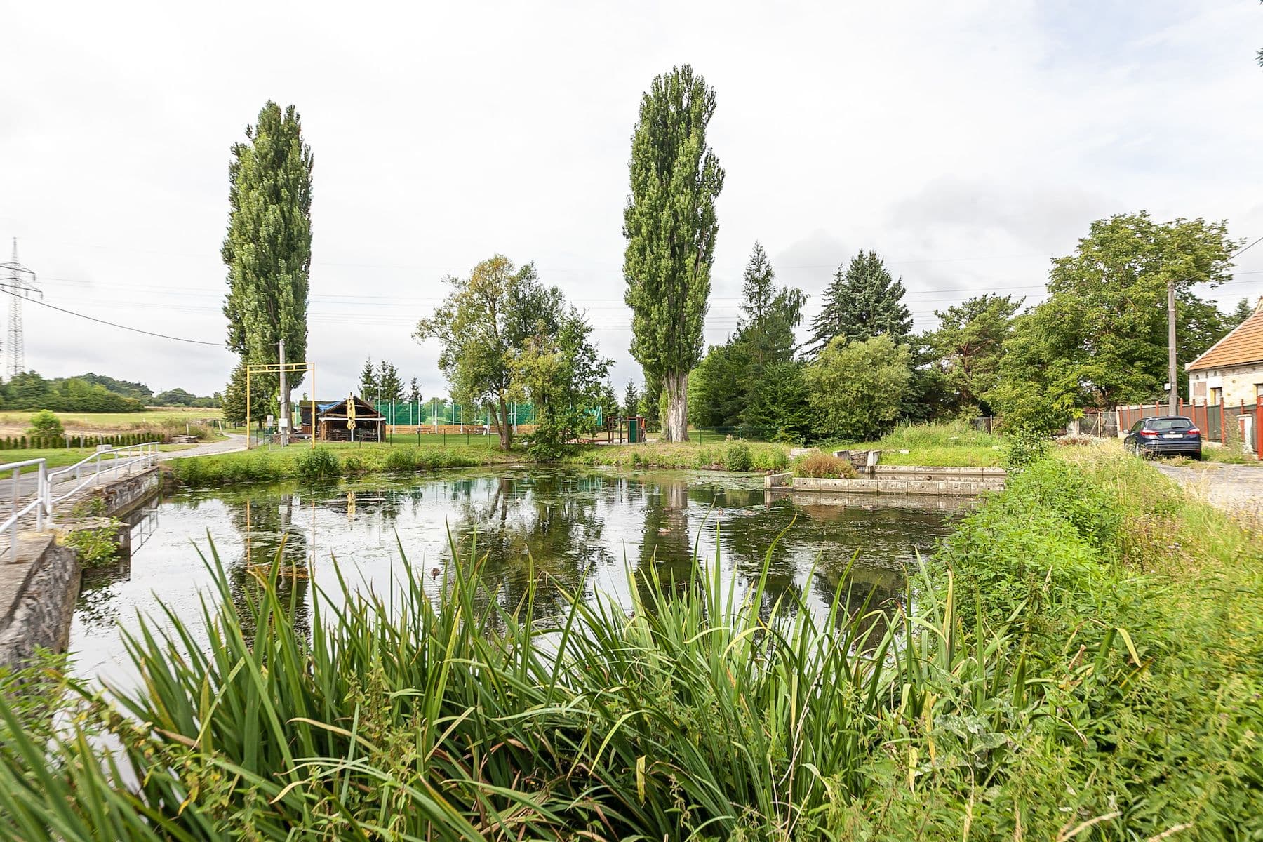 Prodej pozemku 2.145 m², Doľany, Bratislavský kraj Prodej pozemku 2.145 m², Doľany, Bratislavský kraj