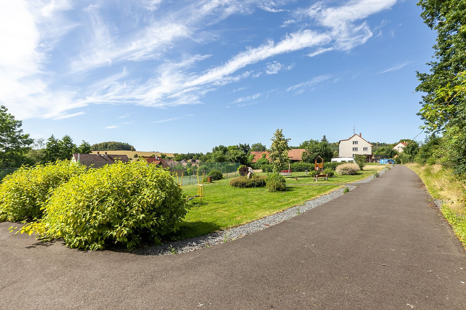 Prodej pozemku 1.175 m², Stranný, Středočeský kraj Prodej pozemku 1.175 m², Stranný, Středočeský kraj