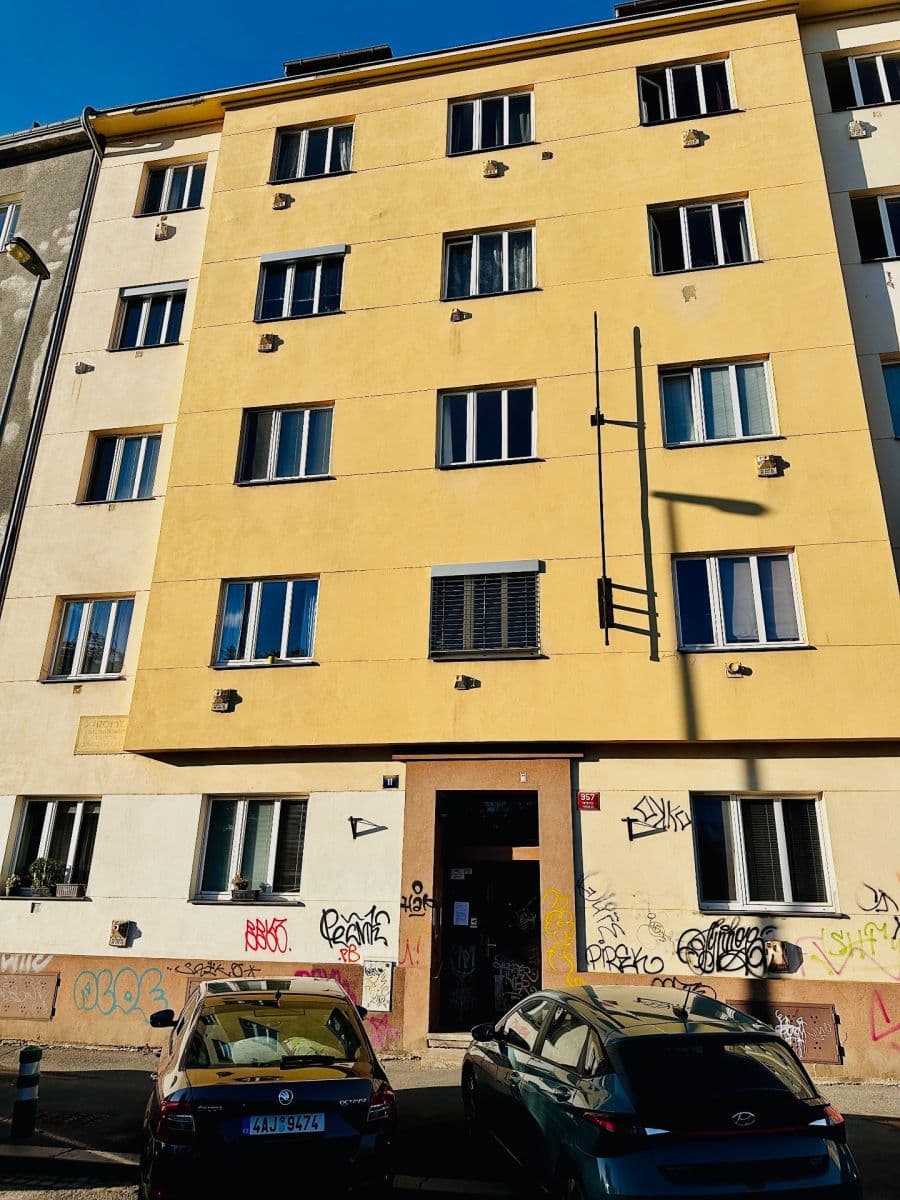 Pronájem bytu 1+kk 30 m², Přípotoční, Praha, Praha Pronájem bytu 1+kk 30 m², Přípotoční, Praha, Praha
