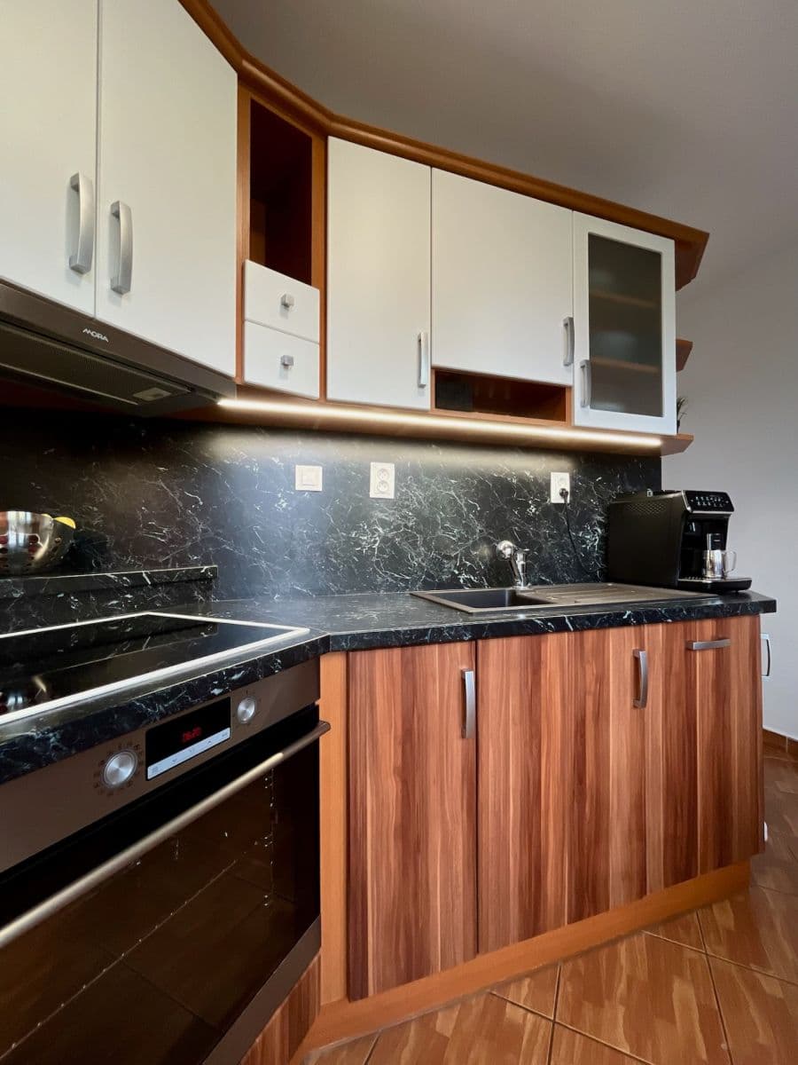 Prodej bytu 3+1 68 m², Dukelských hrdinů, Rakovník, Středočeský kraj Prodej bytu 3+1 68 m², Dukelských hrdinů, Rakovník, Středočeský kraj