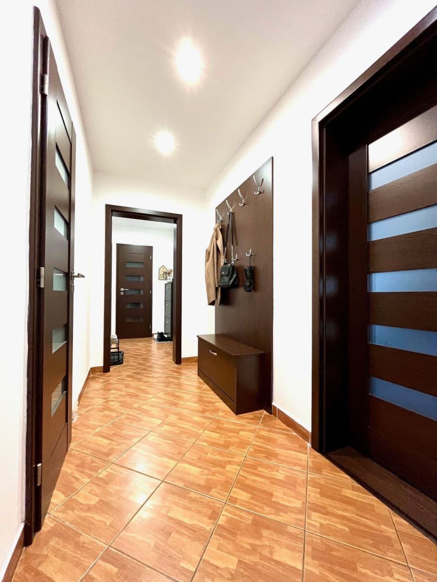 Prodej bytu 3+1 68 m², Dukelských hrdinů, Rakovník, Středočeský kraj Prodej bytu 3+1 68 m², Dukelských hrdinů, Rakovník, Středočeský kraj