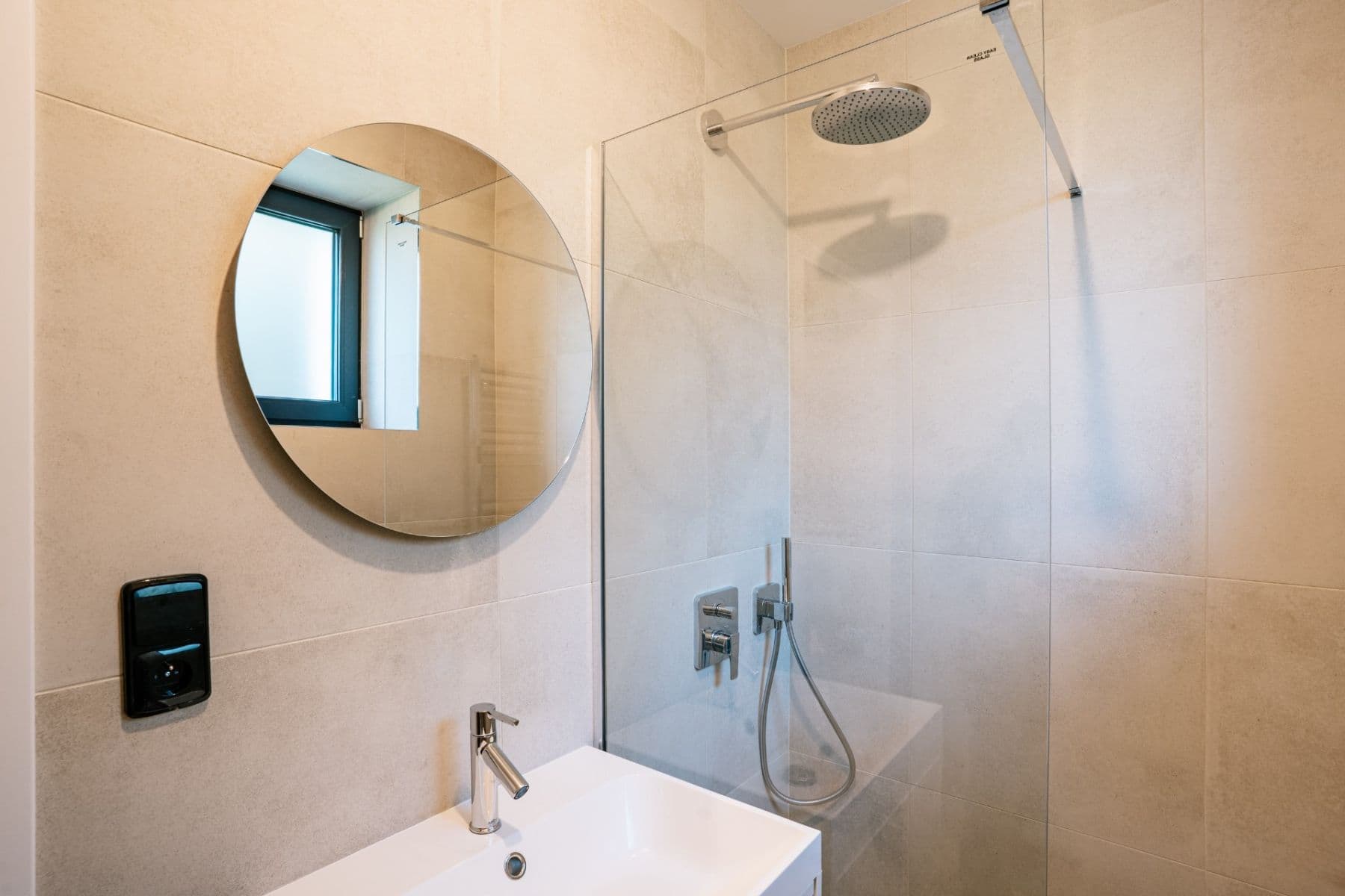 Prodej domu 150 m², pozemek 1.205 m², Na Zálepech, Dolní Břežany, Středočeský kraj Prodej domu 150 m², pozemek 1.205 m², Na Zálepech, Dolní Břežany, Středočeský kraj