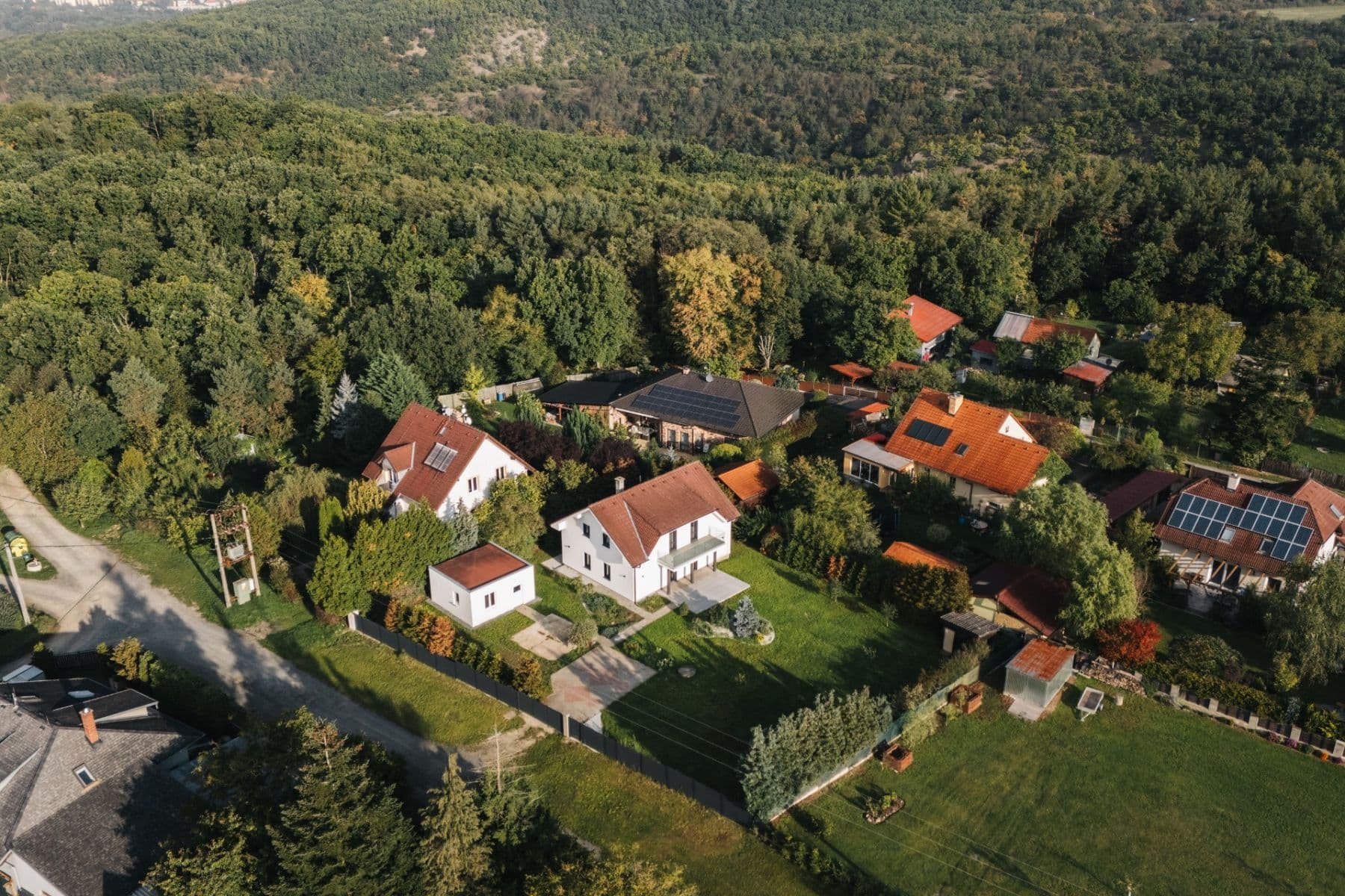 Prodej domu 150 m², pozemek 1.205 m², Na Zálepech, Dolní Břežany, Středočeský kraj Prodej domu 150 m², pozemek 1.205 m², Na Zálepech, Dolní Břežany, Středočeský kraj