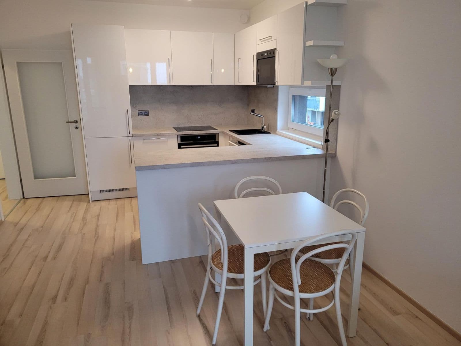 Pronájem bytu 2+kk 57 m², Makedonská, Praha, Praha Pronájem bytu 2+kk 57 m², Makedonská, Praha, Praha