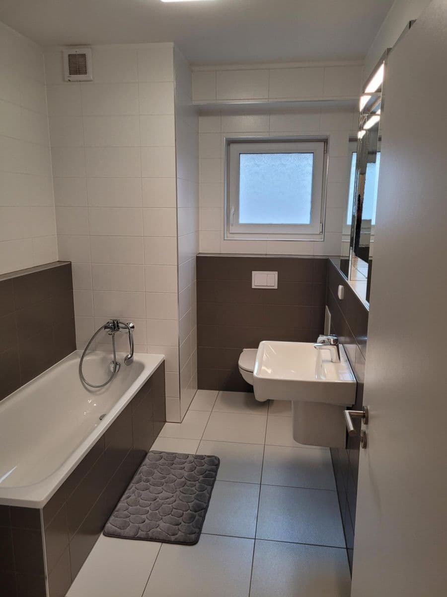 Pronájem bytu 2+kk 57 m², Makedonská, Praha, Praha Pronájem bytu 2+kk 57 m², Makedonská, Praha, Praha