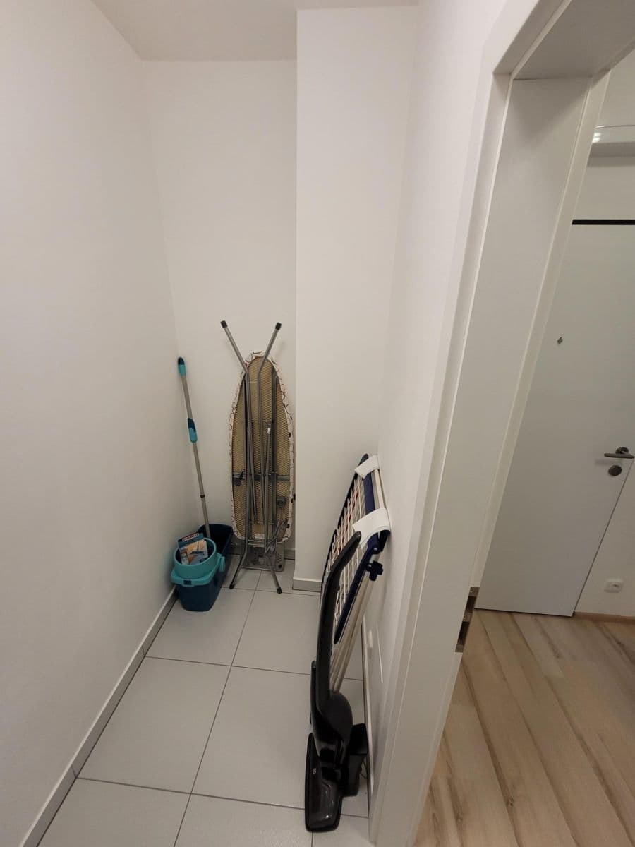 Pronájem bytu 2+kk 57 m², Makedonská, Praha, Praha Pronájem bytu 2+kk 57 m², Makedonská, Praha, Praha