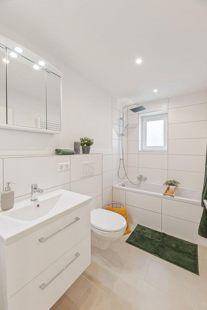Prodej domu 106 m², pozemek 411 m², Illertissen, Bavorsko Prodej domu 106 m², pozemek 411 m², Illertissen, Bavorsko