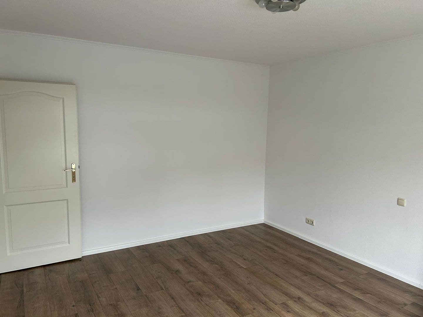 Pronájem bytu 2+1 56 m², Heusenstamm, Hessen Pronájem bytu 2+1 56 m², Heusenstamm, Hessen