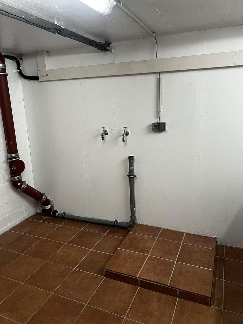 Pronájem bytu 3+1 120 m², Mühlheim an der Ruhr, Severní Porýní-Vestfálsko Pronájem bytu 3+1 120 m², Mühlheim an der Ruhr, Severní Porýní-Vestfálsko