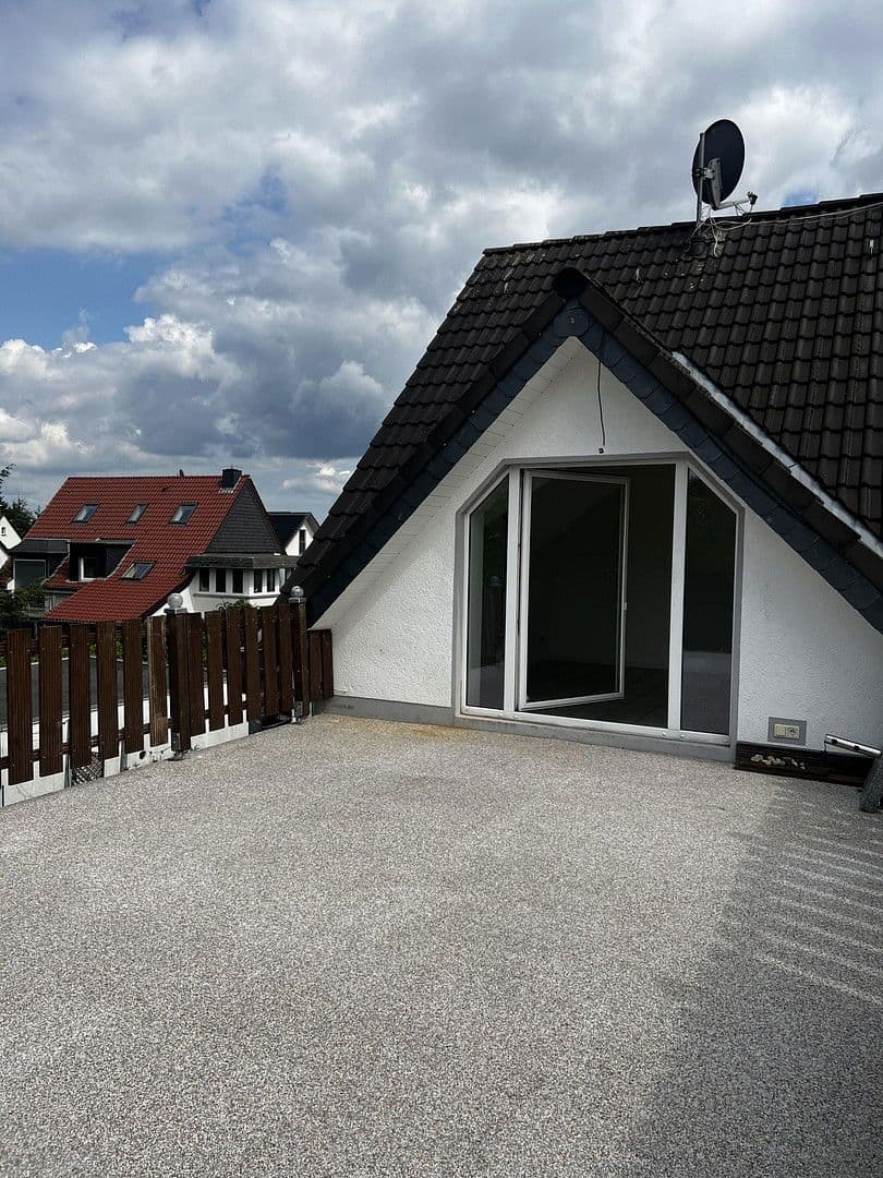 Pronájem bytu 3+1 120 m², Mühlheim an der Ruhr, Severní Porýní-Vestfálsko Pronájem bytu 3+1 120 m², Mühlheim an der Ruhr, Severní Porýní-Vestfálsko