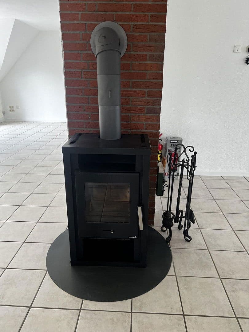 Pronájem bytu 3+1 120 m², Mühlheim an der Ruhr, Severní Porýní-Vestfálsko Pronájem bytu 3+1 120 m², Mühlheim an der Ruhr, Severní Porýní-Vestfálsko