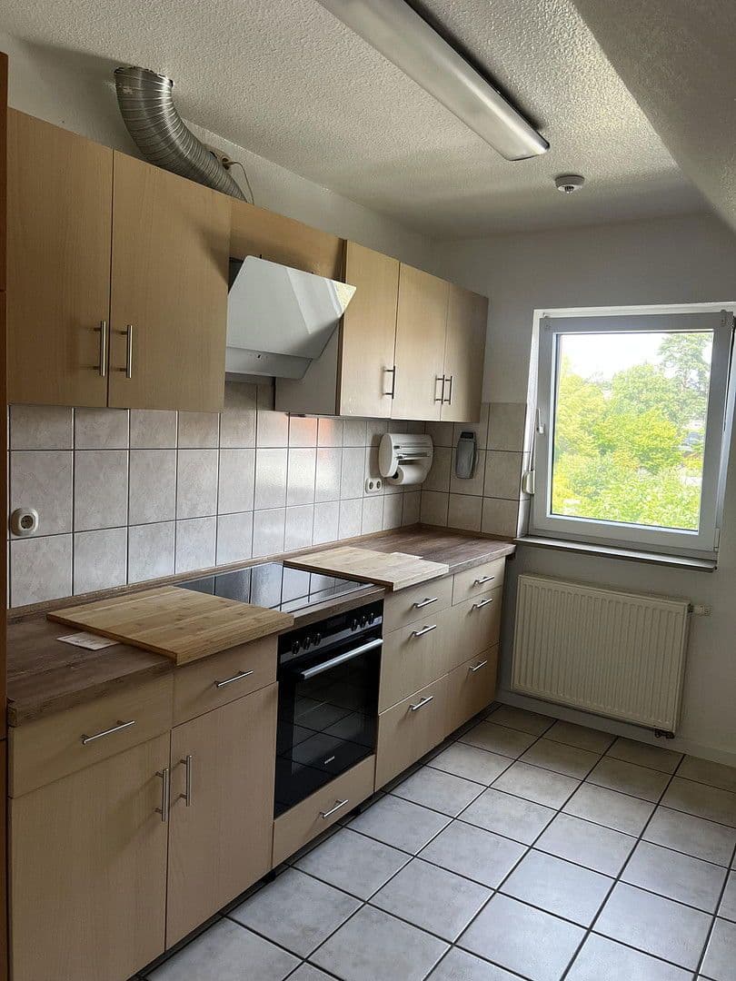 Pronájem bytu 3+1 120 m², Mühlheim an der Ruhr, Severní Porýní-Vestfálsko Pronájem bytu 3+1 120 m², Mühlheim an der Ruhr, Severní Porýní-Vestfálsko