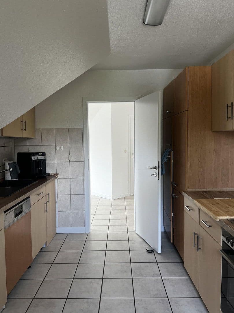 Pronájem bytu 3+1 120 m², Mühlheim an der Ruhr, Severní Porýní-Vestfálsko Pronájem bytu 3+1 120 m², Mühlheim an der Ruhr, Severní Porýní-Vestfálsko