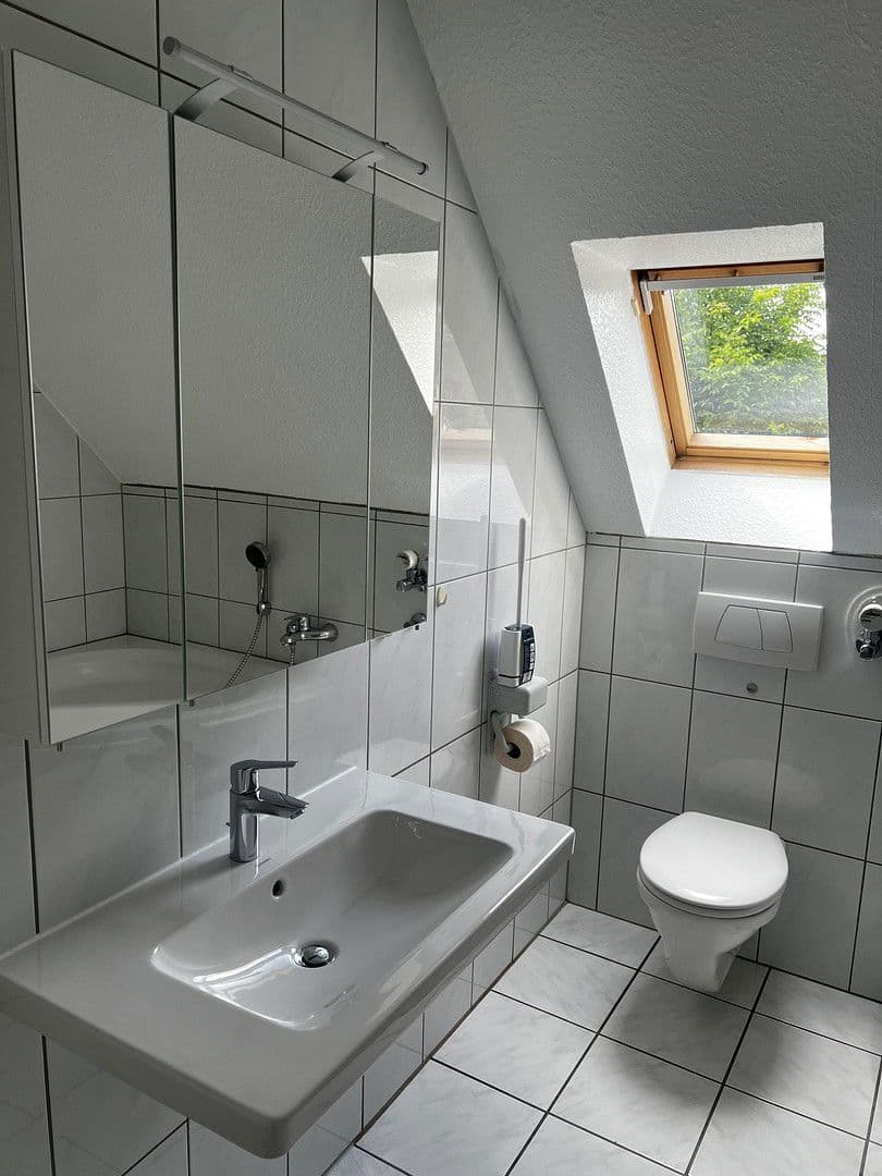 Pronájem bytu 3+1 120 m², Mühlheim an der Ruhr, Severní Porýní-Vestfálsko Pronájem bytu 3+1 120 m², Mühlheim an der Ruhr, Severní Porýní-Vestfálsko