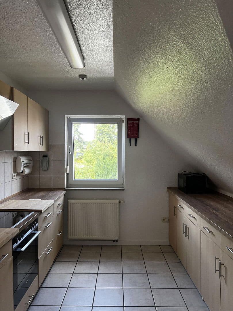 Pronájem bytu 3+1 120 m², Mühlheim an der Ruhr, Severní Porýní-Vestfálsko Pronájem bytu 3+1 120 m², Mühlheim an der Ruhr, Severní Porýní-Vestfálsko