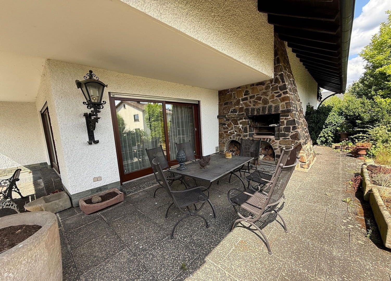 Prodej domu 478 m², pozemek 1.827 m², Neuhof, Hessen Prodej domu 478 m², pozemek 1.827 m², Neuhof, Hessen