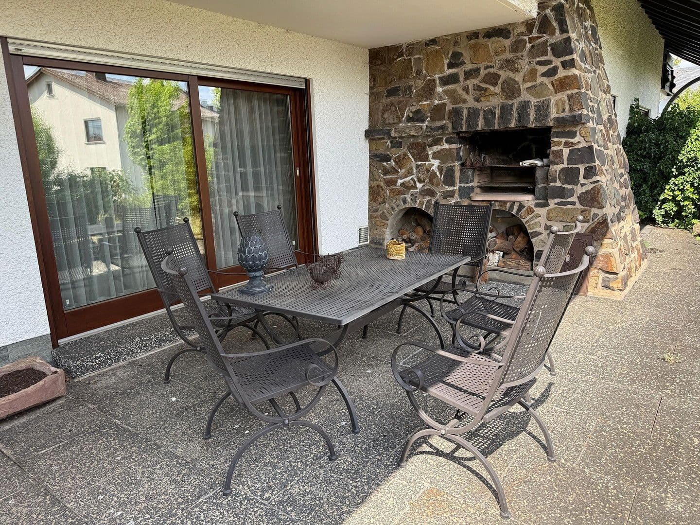 Prodej domu 478 m², pozemek 1.827 m², Neuhof, Hessen Prodej domu 478 m², pozemek 1.827 m², Neuhof, Hessen