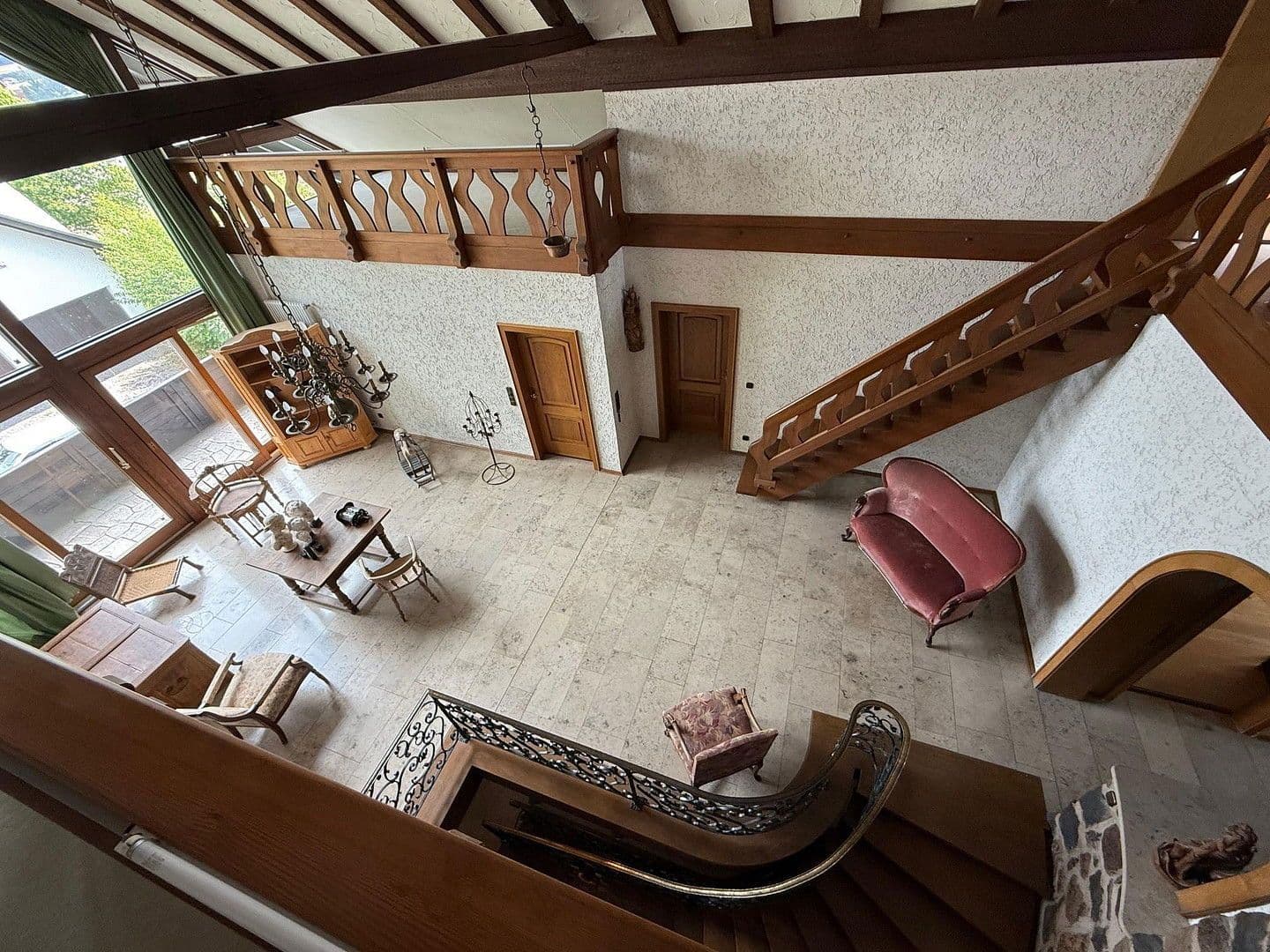 Prodej domu 478 m², pozemek 1.827 m², Neuhof, Hessen Prodej domu 478 m², pozemek 1.827 m², Neuhof, Hessen