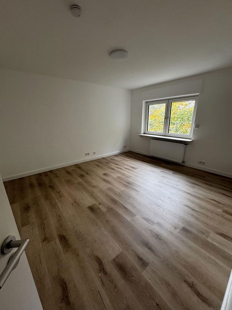 Pronájem bytu 3+1 98 m², Friedrich-Ebert-Ufer 106, Köln-Porz, Severní Porýní-Vestfálsko Pronájem bytu 3+1 98 m², Friedrich-Ebert-Ufer 106, Köln-Porz, Severní Porýní-Vestfálsko