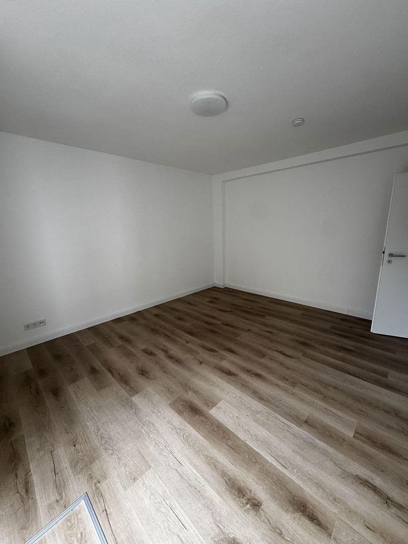 Pronájem bytu 3+1 98 m², Friedrich-Ebert-Ufer 106, Köln-Porz, Severní Porýní-Vestfálsko Pronájem bytu 3+1 98 m², Friedrich-Ebert-Ufer 106, Köln-Porz, Severní Porýní-Vestfálsko