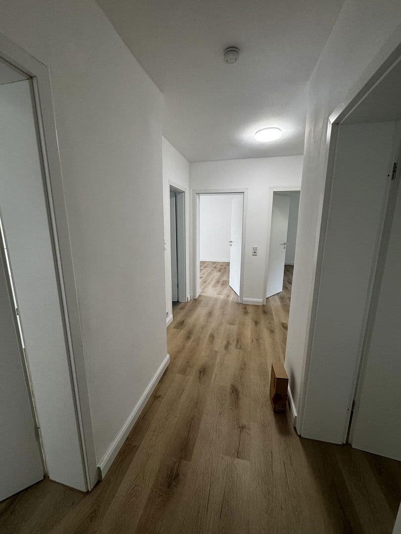 Pronájem bytu 3+1 98 m², Friedrich-Ebert-Ufer 106, Köln-Porz, Severní Porýní-Vestfálsko Pronájem bytu 3+1 98 m², Friedrich-Ebert-Ufer 106, Köln-Porz, Severní Porýní-Vestfálsko