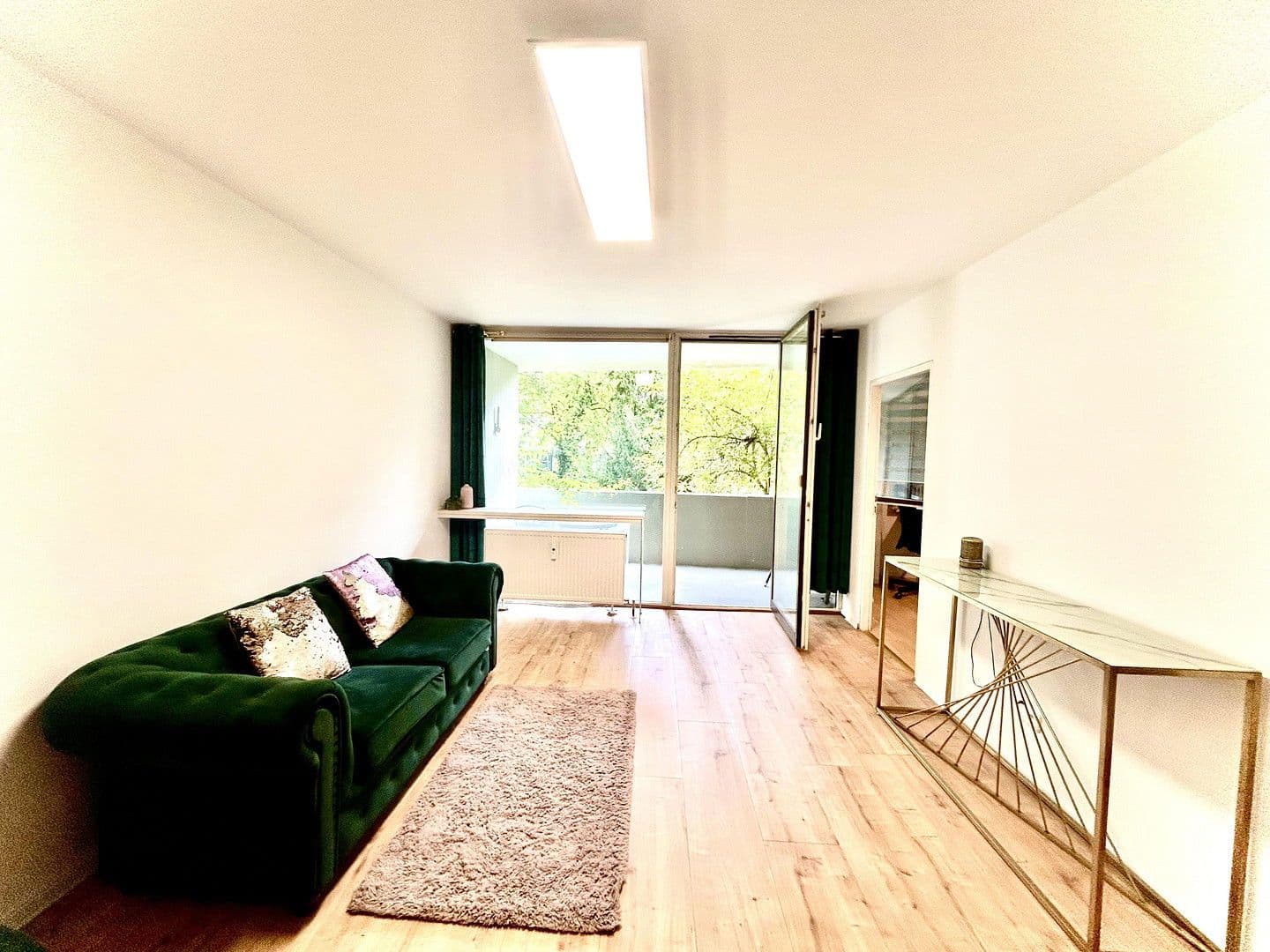 Pronájem bytu 2+1 54 m², Augsburg, Bavorsko Pronájem bytu 2+1 54 m², Augsburg, Bavorsko