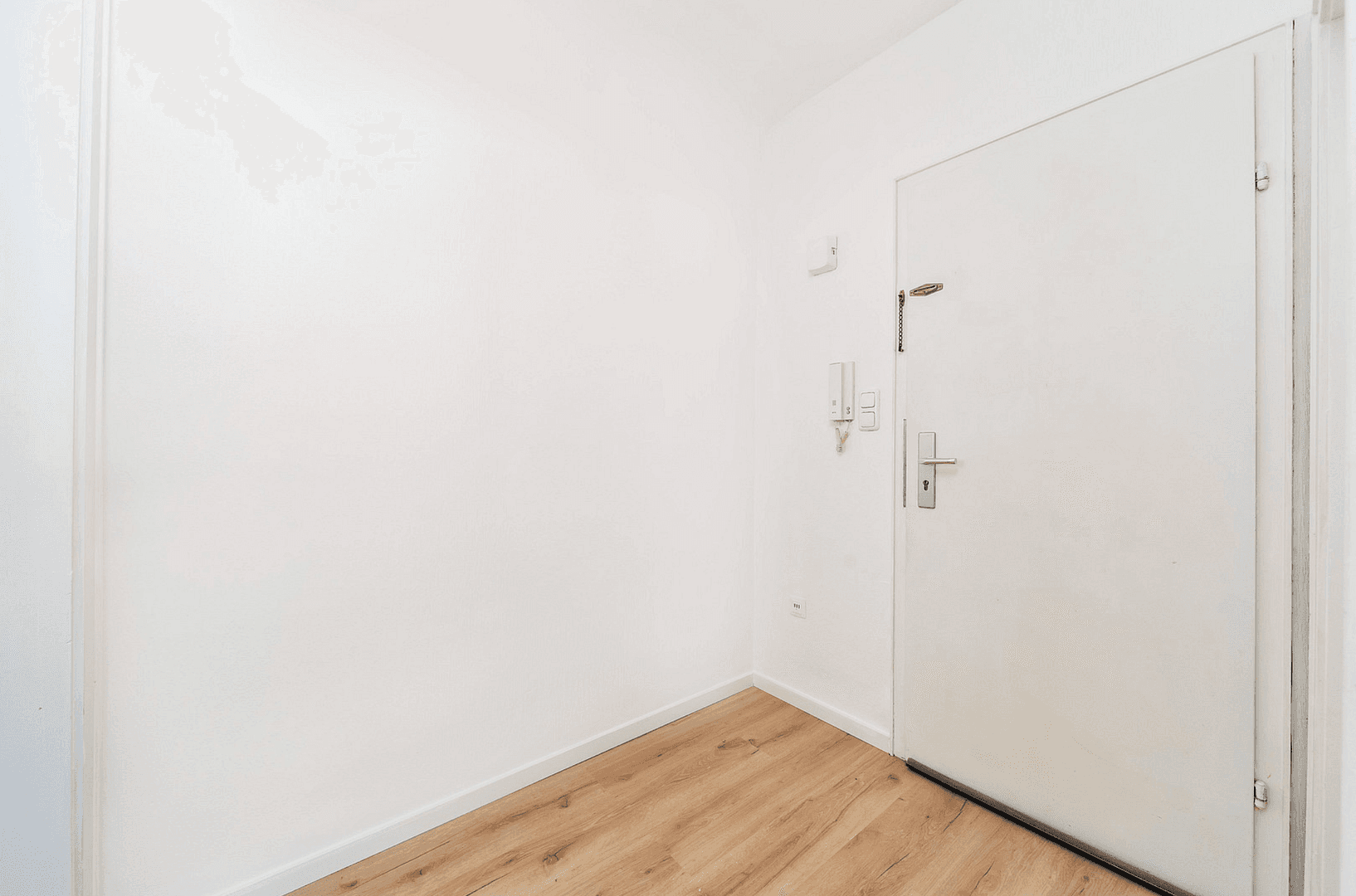 Prodej bytu 1+kk 36 m², Köln, Severní Porýní-Vestfálsko Prodej bytu 1+kk 36 m², Köln, Severní Porýní-Vestfálsko