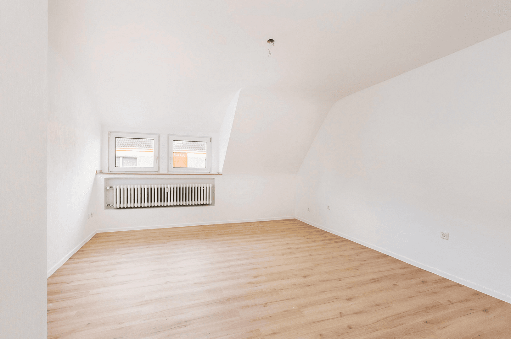 Prodej bytu 1+kk 36 m², Köln, Severní Porýní-Vestfálsko Prodej bytu 1+kk 36 m², Köln, Severní Porýní-Vestfálsko