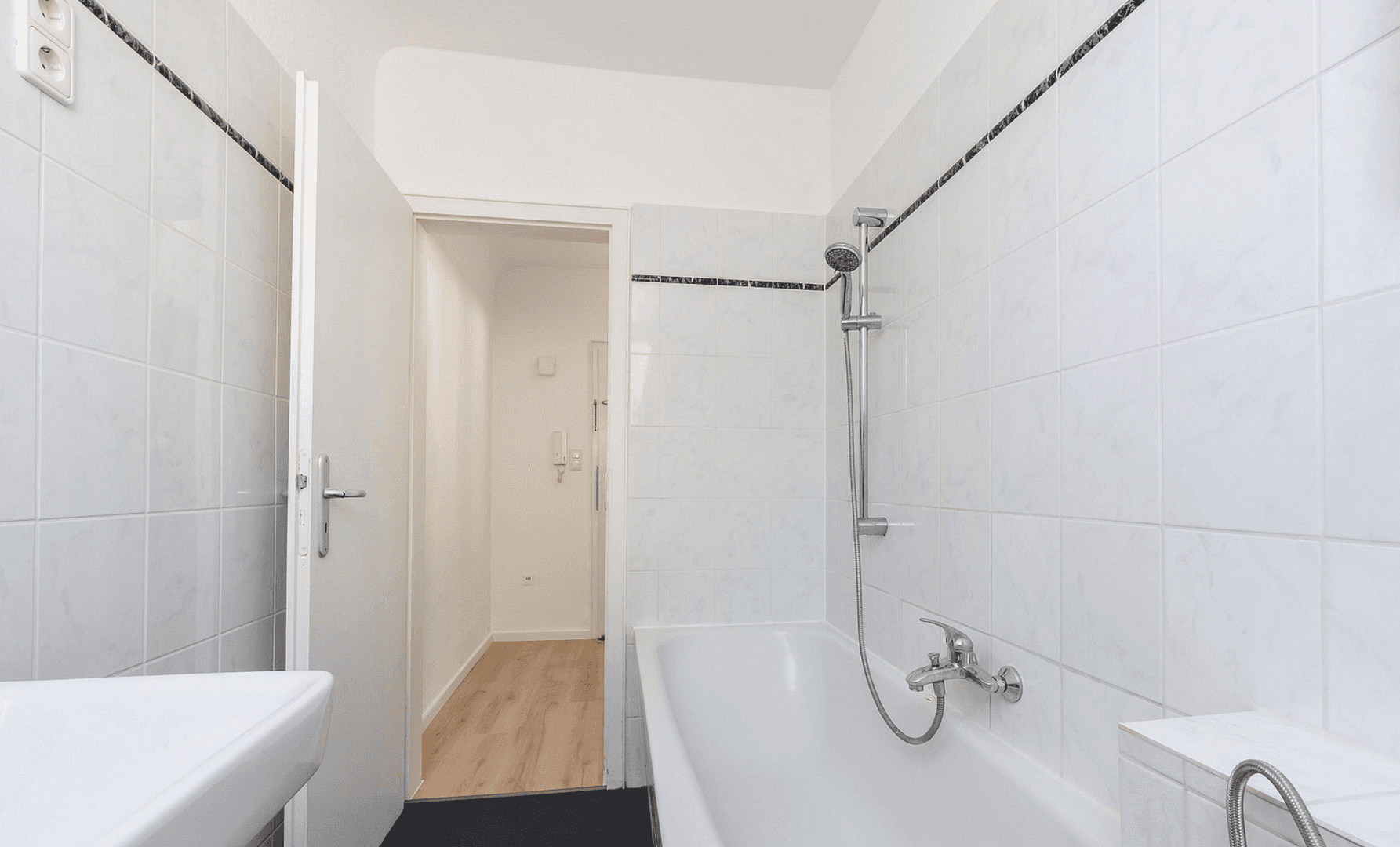 Prodej bytu 1+kk 36 m², Köln, Severní Porýní-Vestfálsko Prodej bytu 1+kk 36 m², Köln, Severní Porýní-Vestfálsko