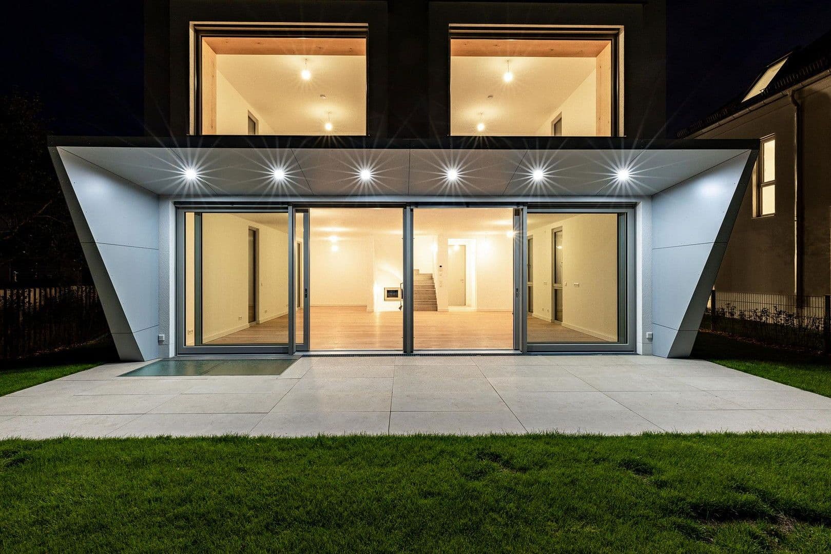 Prodej domu 217 m², pozemek 500 m², München, Bavorsko Prodej domu 217 m², pozemek 500 m², München, Bavorsko