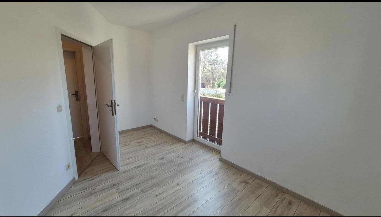 Prodej domu 210 m², pozemek 581 m², Am Dreieck 4, Krauschwitz - Krušwica, Sasko Prodej domu 210 m², pozemek 581 m², Am Dreieck 4, Krauschwitz - Krušwica, Sasko