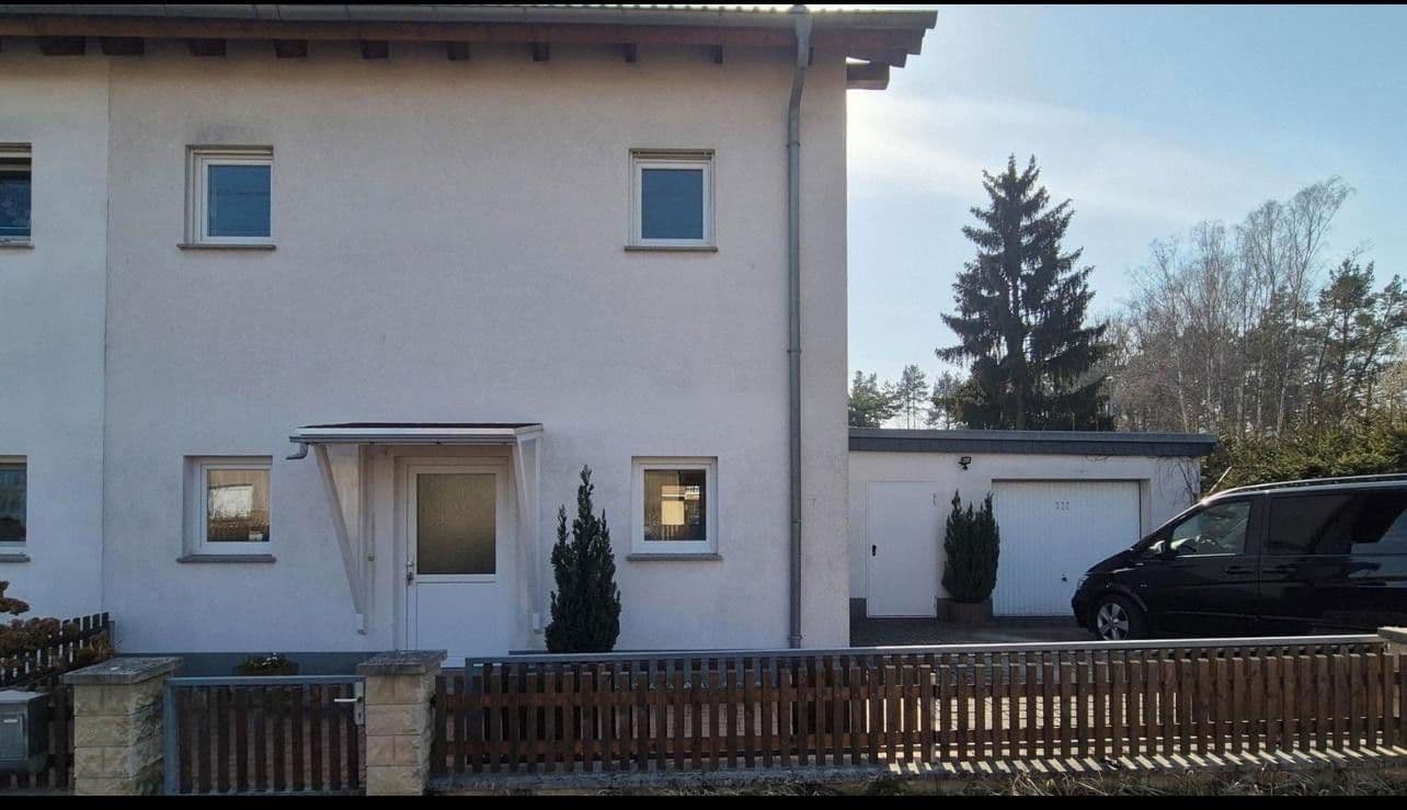 Prodej domu 210 m², pozemek 581 m², Am Dreieck 4, Krauschwitz - Krušwica, Sasko Prodej domu 210 m², pozemek 581 m², Am Dreieck 4, Krauschwitz - Krušwica, Sasko