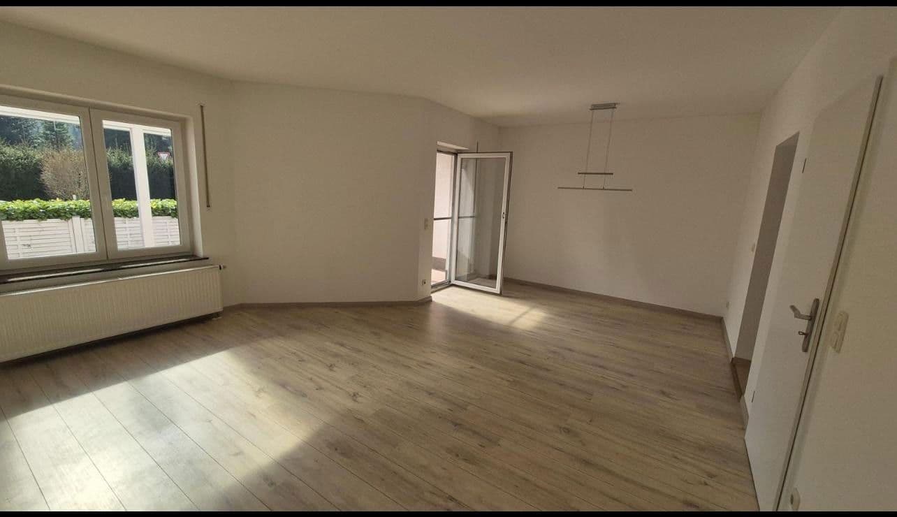 Prodej domu 210 m², pozemek 581 m², Am Dreieck 4, Krauschwitz - Krušwica, Sasko Prodej domu 210 m², pozemek 581 m², Am Dreieck 4, Krauschwitz - Krušwica, Sasko